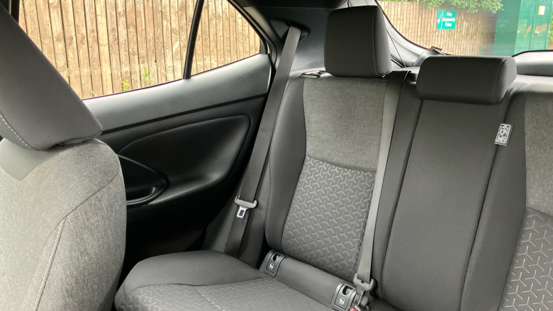 Toyota Yaris Cross 1.5 Hybrid Design 5dr CVT Hybrid Estate